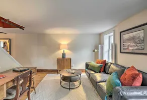 Historic Home in Lambertville: Walk to Bridge - Interiör
