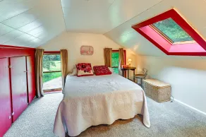 Canandaigua Getaway w/ Deck & Sunroom! - Værelse
