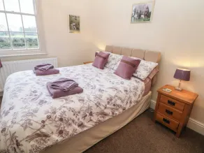 South Lodge - Longford Hall Farm Holiday Cottages - Room