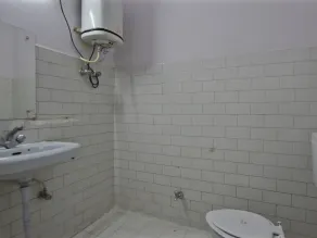 OYO 28187 Hotel Potala - Bathroom