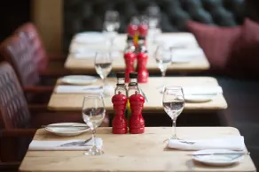 Crown Hotel - Restaurante