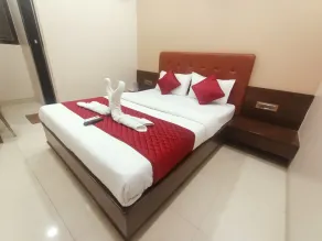 Hotel Empire - Near International Airport - Room
