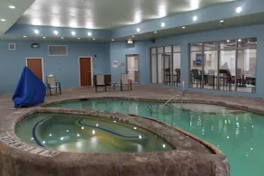 Holiday Inn Express Hotel & Suites Mansfield by IHG - Piscina