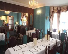 The Embassy Hotel - Restaurant