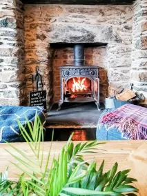 The Rocks at Plas Curig Hostel - Hall
