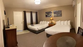Indian Creek Lodge - Room