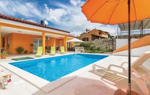 Holiday House with Pool Marika - Basseng