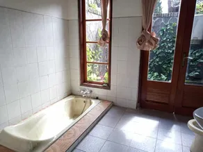 Enjung Beji Resort - Deep soaking bathtub