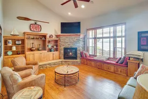 Private Dock & Hot Tub! Big Stone Lake Getaway - Interior