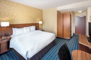 Fairfield Inn & Suites by Marriott North Bergen - Room