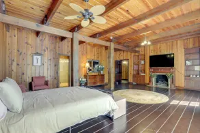 Lawrenceville Gem w/ Boat Dock on Private Lake! - Innenbereich