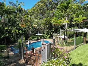 Sensom at Sapphire B&B - Pool