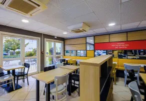 B&B HOTEL FREJUS Puget-sur-Argens - Restaurant