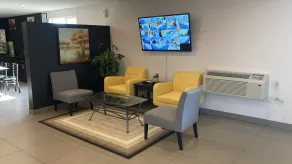 Quality Inn & Suites near Downtown Bakersfield - Réception