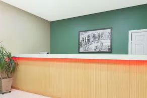 Super 8 by Wyndham Greencastle - Lobby