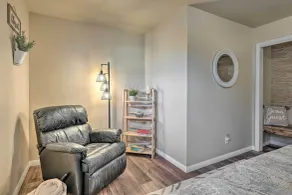 Updated Pet-friendly Home - 9 Mi to Ski Area! - Rum