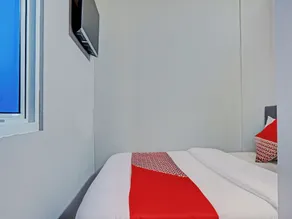 Capital O 92765 J&b Smart Sentul - Room