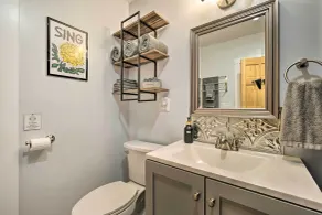 Updated Vintage Apartment < 1/2 Mi to Main St - Interiør