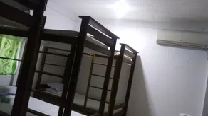 D&J Stamford Hotel - Hostel - Room