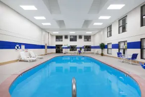 Super 8 by Wyndham Jacksonville AR - Piscine