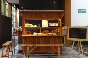The Victoria Hotel Yogyakarta - Restaurant