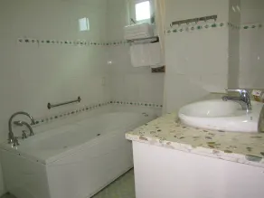 Khách sạn nhà hàng Tuấn Vũ - Bathroom