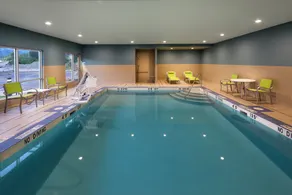 Holiday Inn Express & Suites Terrace by IHG - Pool