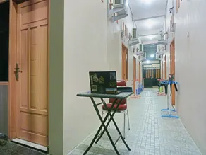 Hotel O Almeerah Homestay Syariah Near RS Hermina - Reception