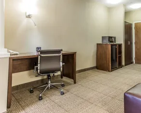 Comfort Suites at Isle of Palms Connector - Chambre
