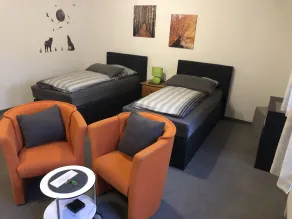 Messezimmer 4 u 2 - Room