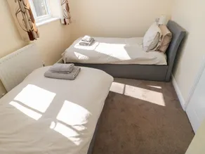 66 Dale Grove - Room