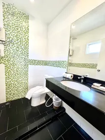 The Blue Pearl Kata Hotel - Bagno