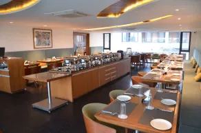 The Emerald Club - Restaurant