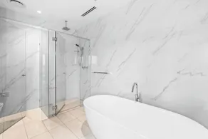 Brisbane One Apartments by CLLIX - Bathroom