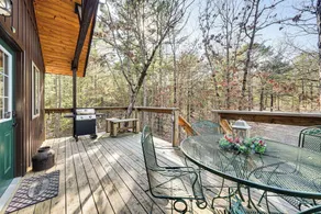 'bluebird Treehouse' Near Kiamichi Mtns w/ Hot Tub - Innvendig