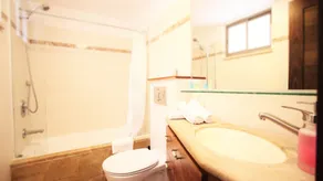 The Market Courtyard - Suites Hotel - Salle de bain
