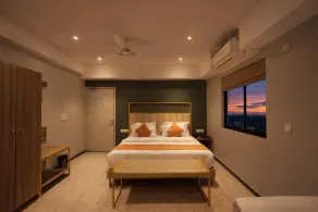 Phoenix Unmatched Comfort - Hotel Near Fateh Sagar Lake Udaipur - Camera