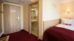 Hotel Rebstock - Chambre