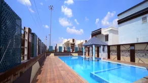Green Royale Resorts - Piscina