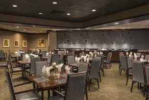 Holiday Inn Cleveland - South Independence by IHG - Restaurant