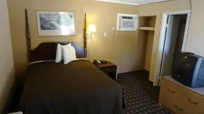 Budget Inn Malvern - Room