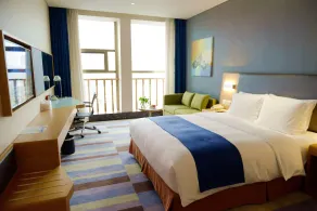 Holiday Inn Express Leshan City Square by IHG - High Speed Rail and Leshan Giant Buddha - Zimmer
