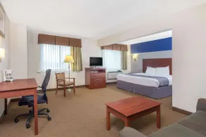Baymont by Wyndham Dubuque - Chambre
