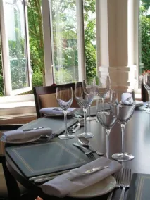 The Hickstead Hotel By Uno-FREE PARKING - Restaurant