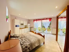 Reims Sherpa Guest House - Zimmer