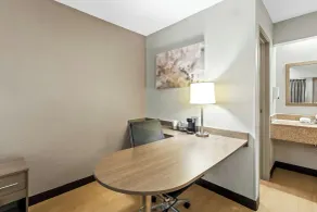 Red Roof Inn Dayton North Airport - Room