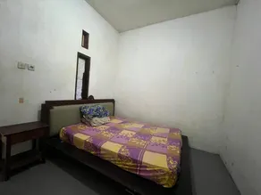 SPOT ON 93999 Kost Ibu Joko Syariah - Room