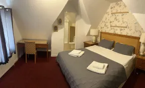 The Rose and Crown Hotel - Room