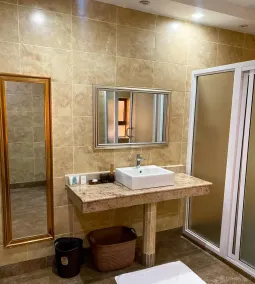Ufanisi Resorts  - Badezimmer