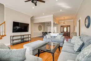 Lake Hartwell Getaway w/ Private Dock + Fire Pit! - Innvendig